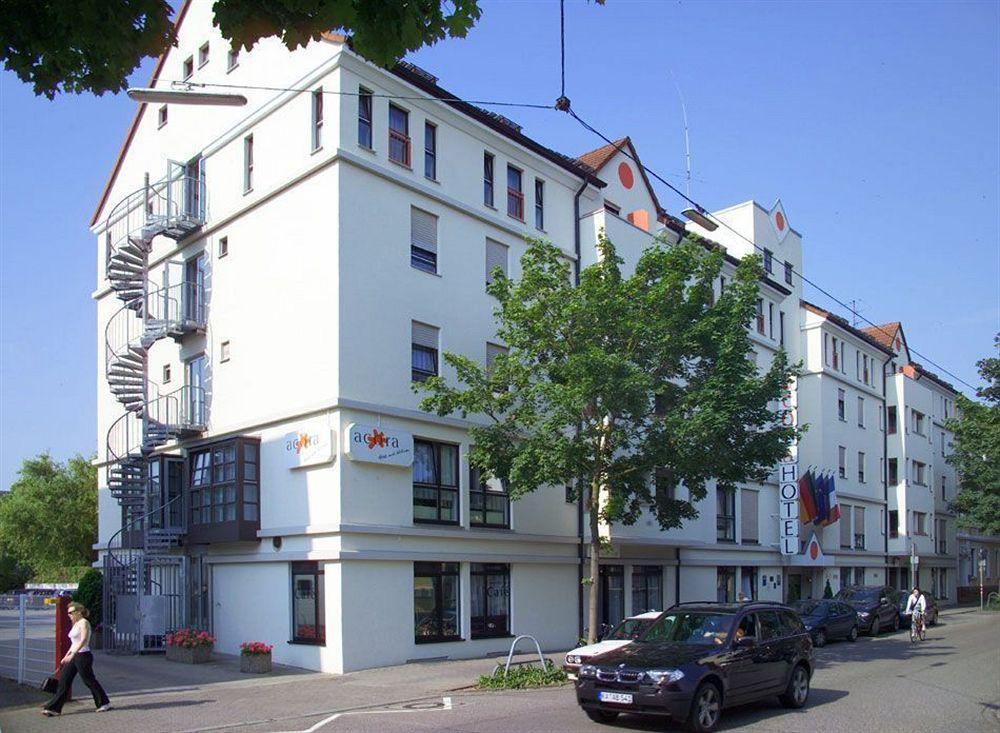 acora Hotel und Wohnen Karlsruhe Exterior foto