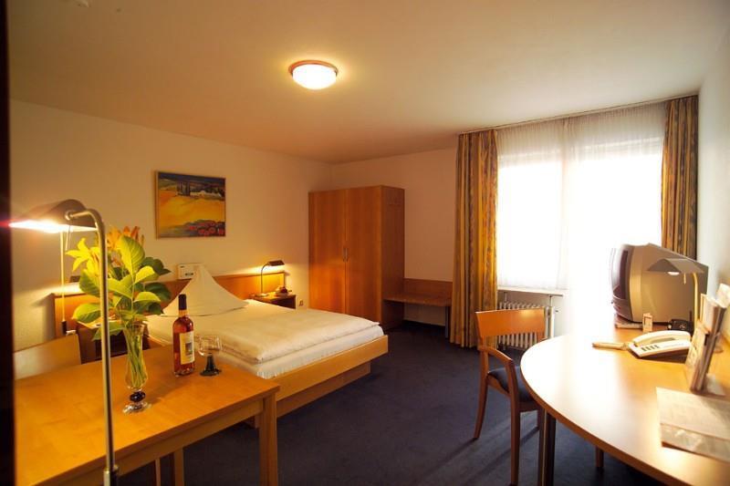 acora Hotel und Wohnen Karlsruhe Zimmer foto