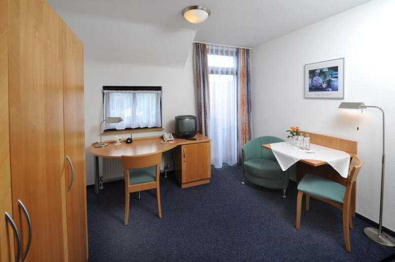 acora Hotel und Wohnen Karlsruhe Exterior foto