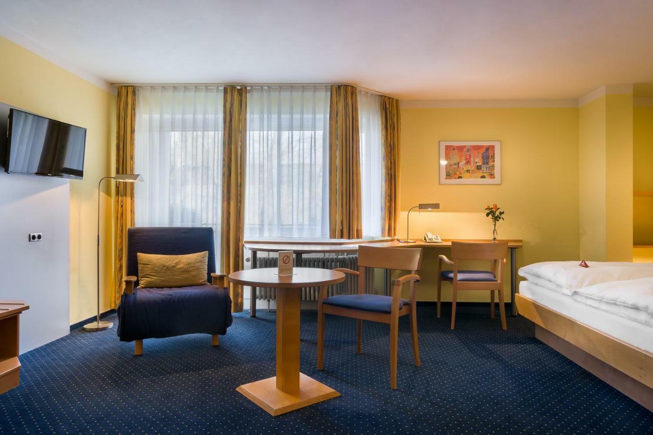 acora Hotel und Wohnen Karlsruhe Exterior foto